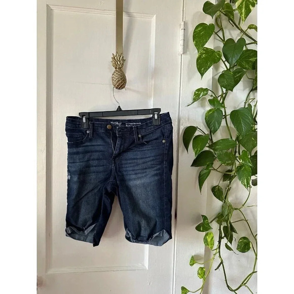 Mossimo Women’s size 10 blue Shorts - Picture 1 of 7